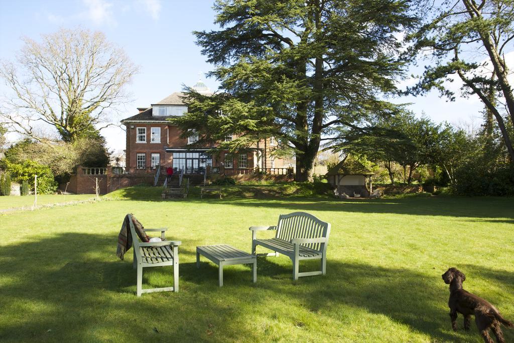 The Manor At Sway - Hotel, Restaurant And Gardens Exterior foto