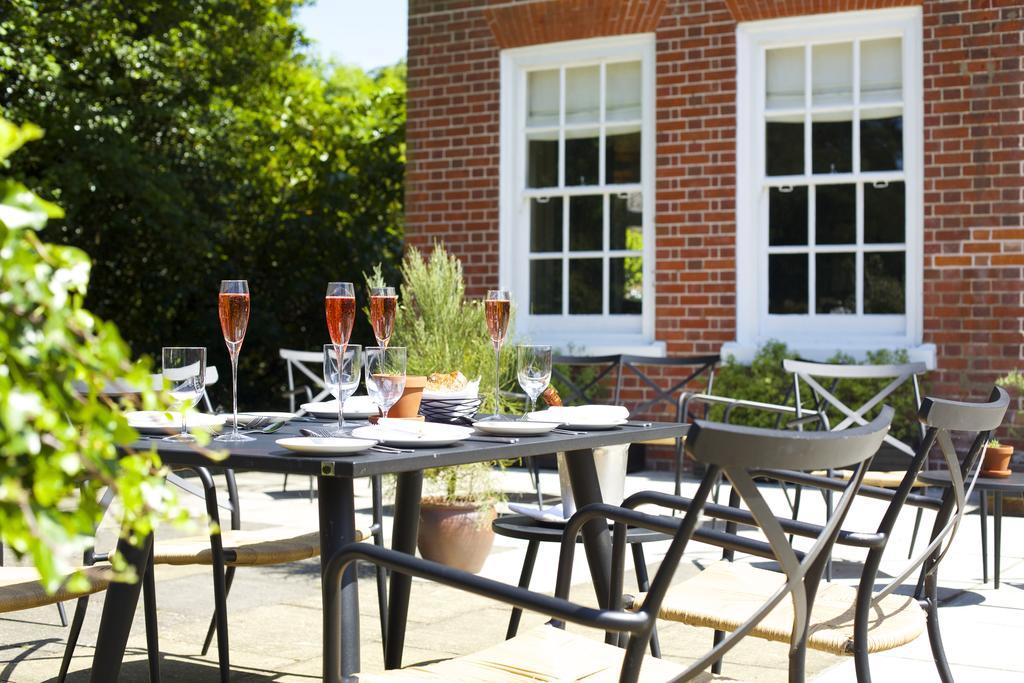 The Manor At Sway - Hotel, Restaurant And Gardens Exterior foto